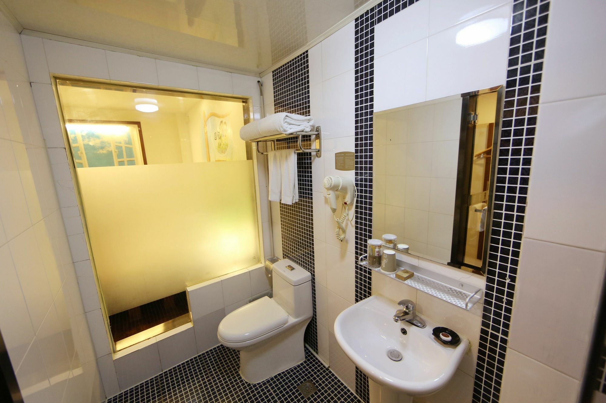 Nostalgia Hotel Beijing- Xidan Dış mekan fotoğraf